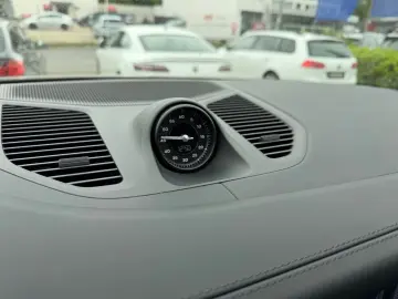 PORSCHE Cayenne Coupe GTS Pano Luft Klappe 1Hand BRD
