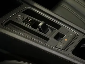 CUPRA Formentor VZ5 4D  Cup  Beats