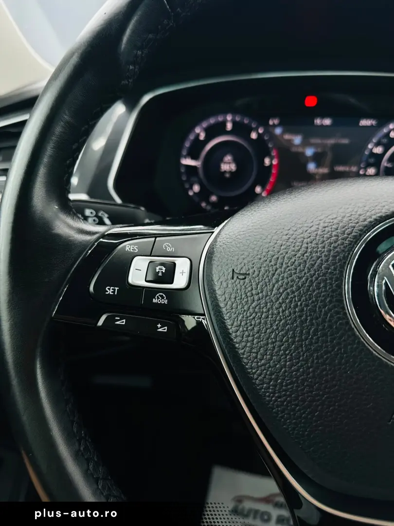 VOLKSWAGEN TIGUAN 2017 2.0D E6 4x4 Garantie 12 Luni Rate Ava
