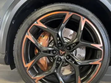 CUPRA Formentor VZ5 Carbon 4Drive