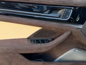 PORSCHE Panamera Turbo E-Hybrid - Voll Kreide Alcantara