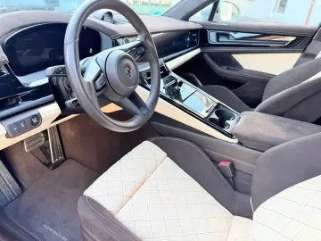 PORSCHE Panamera Turbo E-Hybrid - Voll Kreide Alcantara