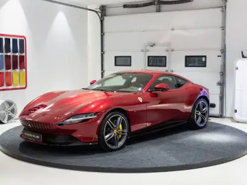 FERRARI Roma
