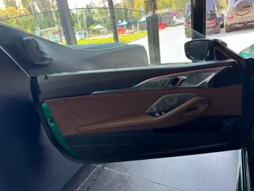 BMW M8 Cabrio Competition- Ceramic- Carbon- B&W- HUD