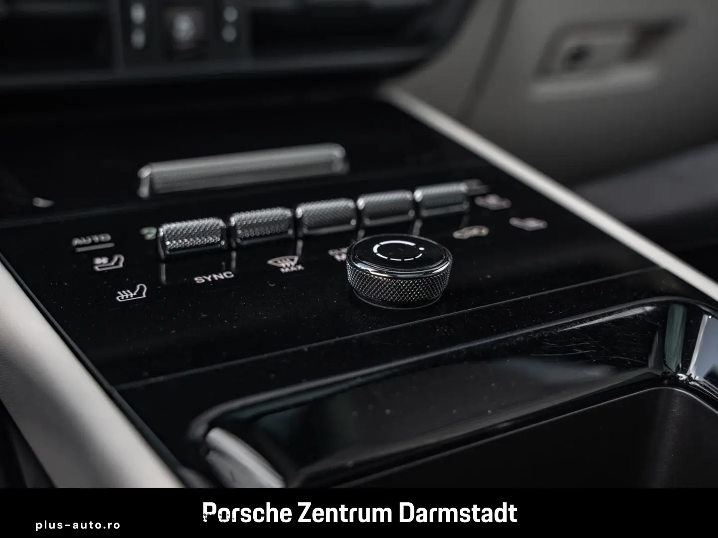 PORSCHE Cayenne S E-Hybrid Burmester