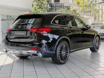 MERCEDES-BENZ GLC 300d 4M AMG-Line DISTRONIC DIGITAL…