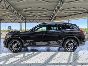 MERCEDES-BENZ GLC 300d 4M AMG-Line DISTRONIC DIGITAL…