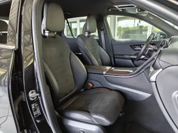 MERCEDES-BENZ GLC 300d 4M AMG-Line DISTRONIC DIGITAL…