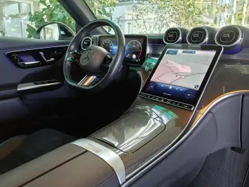 MERCEDES-BENZ GLC 300d 4M AMG-Line DISTRONIC DIGITAL…