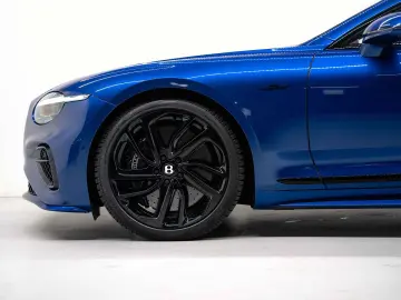 BENTLEY Continental GT 4.0 V8 Hybrid