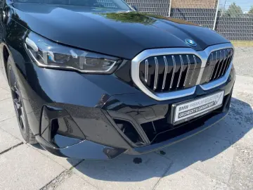 BMW 550 e xDrive M Sport Glasdach Komforts.Driv.Pro.
