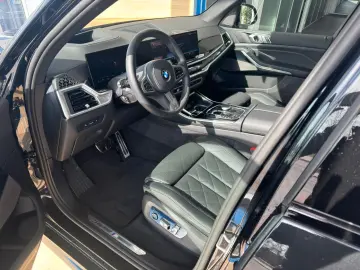 BMW X5 xDrive 30d M Sport Pro 22 AHK Pano Soft Stand