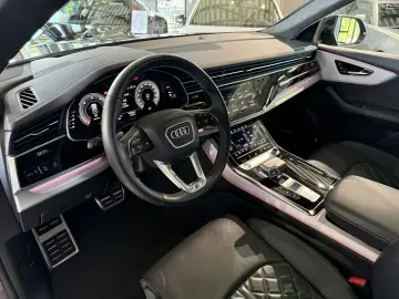 AUDI Q8 50 TDI quattro S-Line