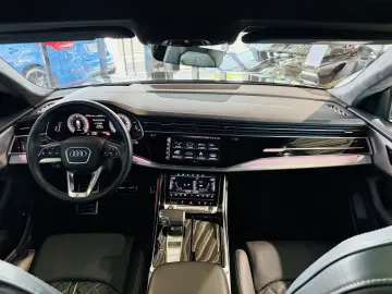 AUDI Q8 50 TDI quattro S-Line
