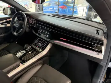 AUDI Q8 50 TDI quattro S-Line