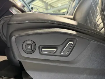 AUDI Q8 50 TDI quattro S-Line