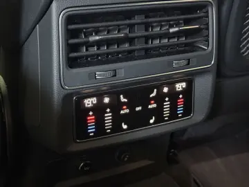 AUDI Q8 50 TDI quattro S-Line