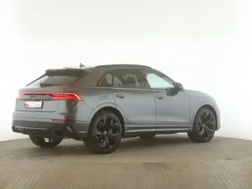 AUDI RS Q8 4.0 TFSI quattro Pano AHK Matrix Standh Ke