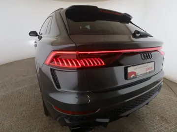 AUDI RS Q8 4.0 TFSI quattro Pano AHK Matrix Standh Ke