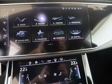 AUDI RS Q8 4.0 TFSI quattro Pano AHK Matrix Standh Ke