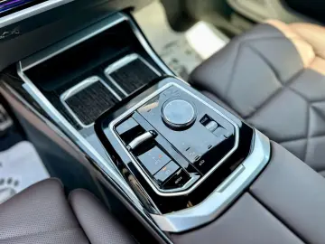 BMW 750 E xDrive   PANO   CAMERA 360   HUD   TV