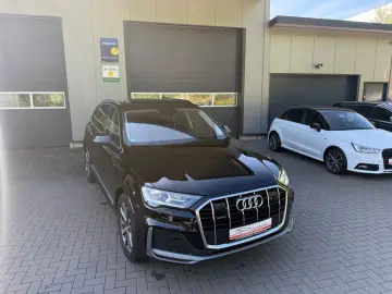 AUDI Q7 50 TDI quattro S line