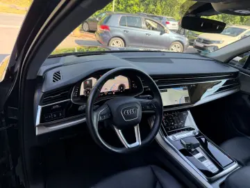 AUDI Q7 50 TDI quattro S line