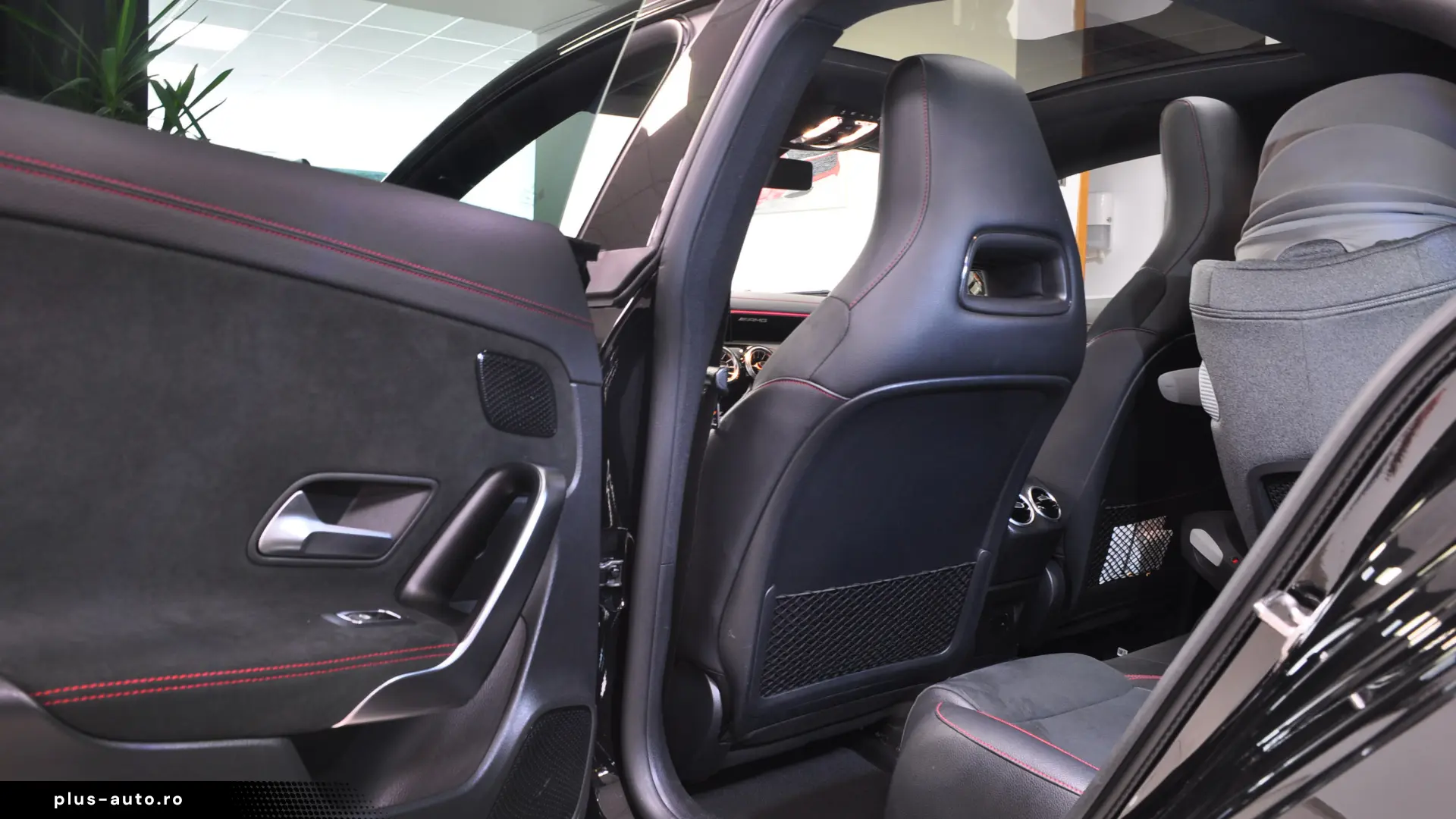 Mercedes Benz CLA 200i AT Full AMG Burmester Panorama Camera
