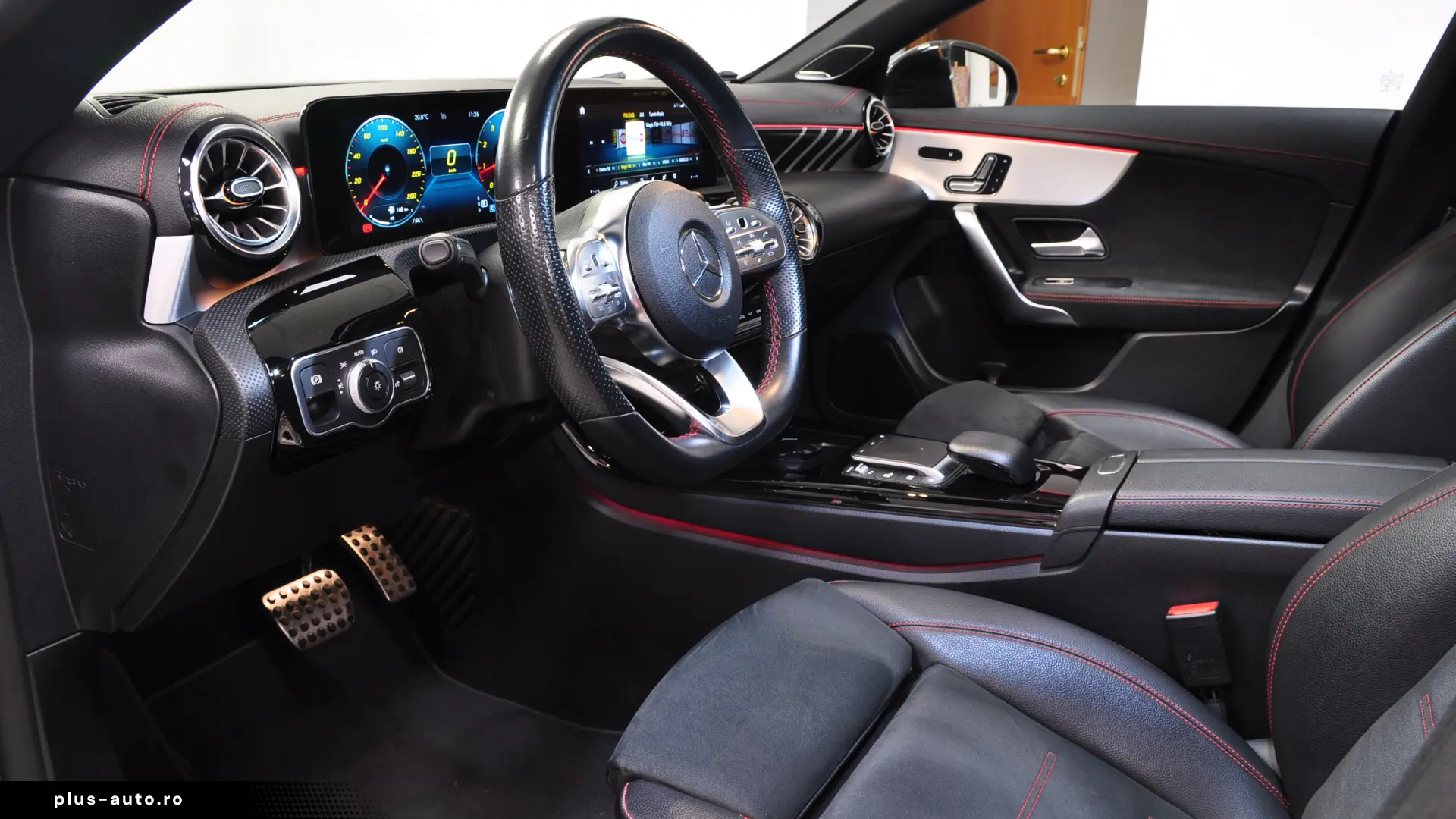 Mercedes Benz CLA 200i AT Full AMG Burmester Panorama Camera