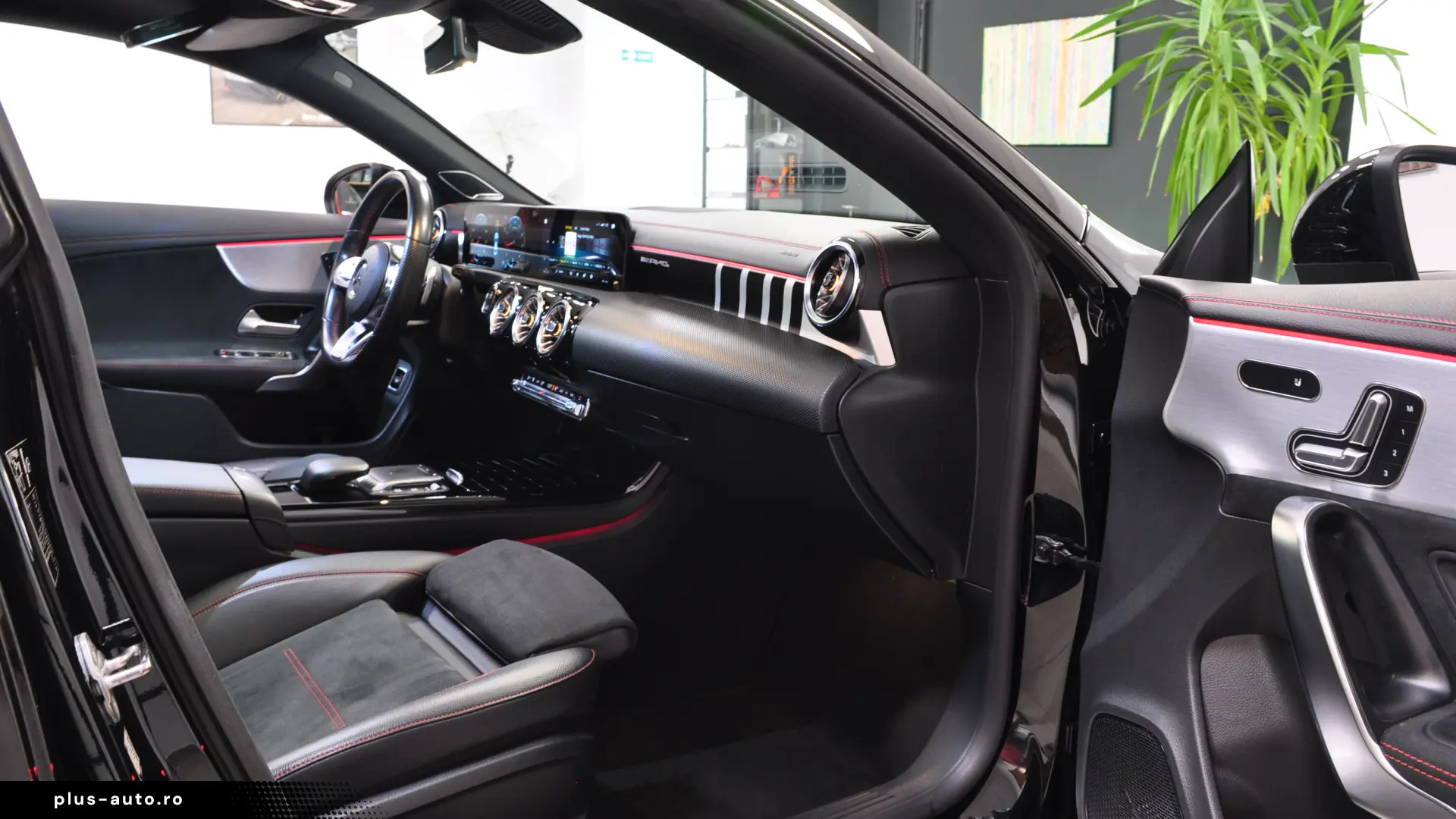 Mercedes Benz CLA 200i AT Full AMG Burmester Panorama Camera
