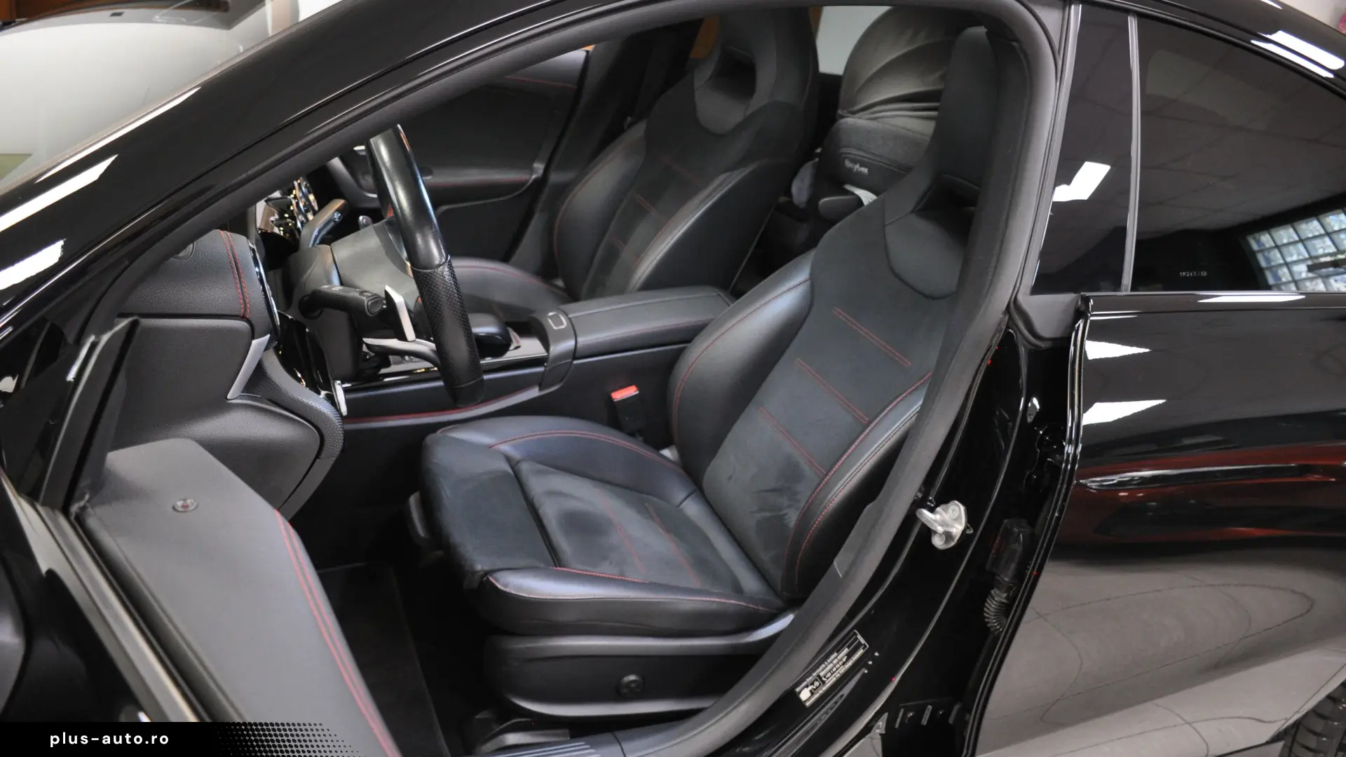 Mercedes Benz CLA 200i AT Full AMG Burmester Panorama Camera