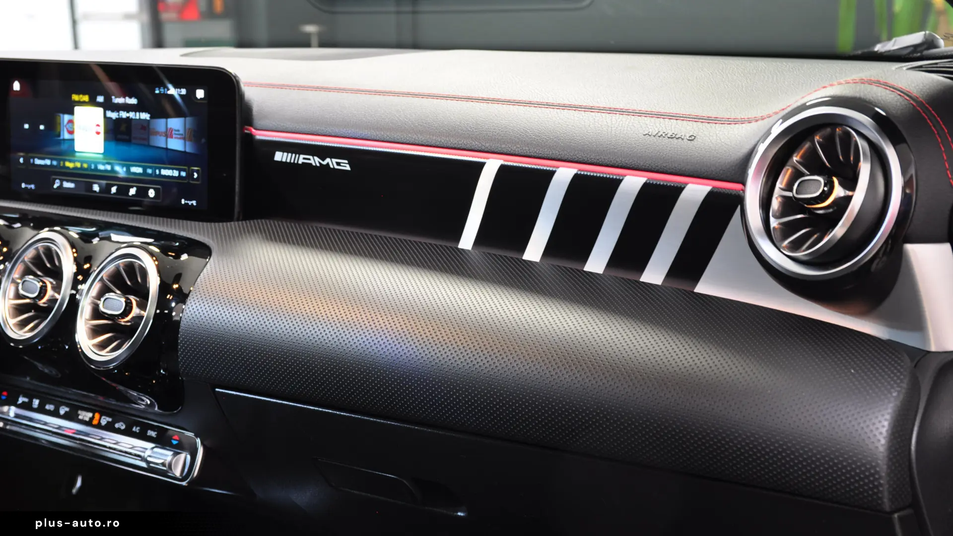 Mercedes Benz CLA 200i AT Full AMG Burmester Panorama Camera