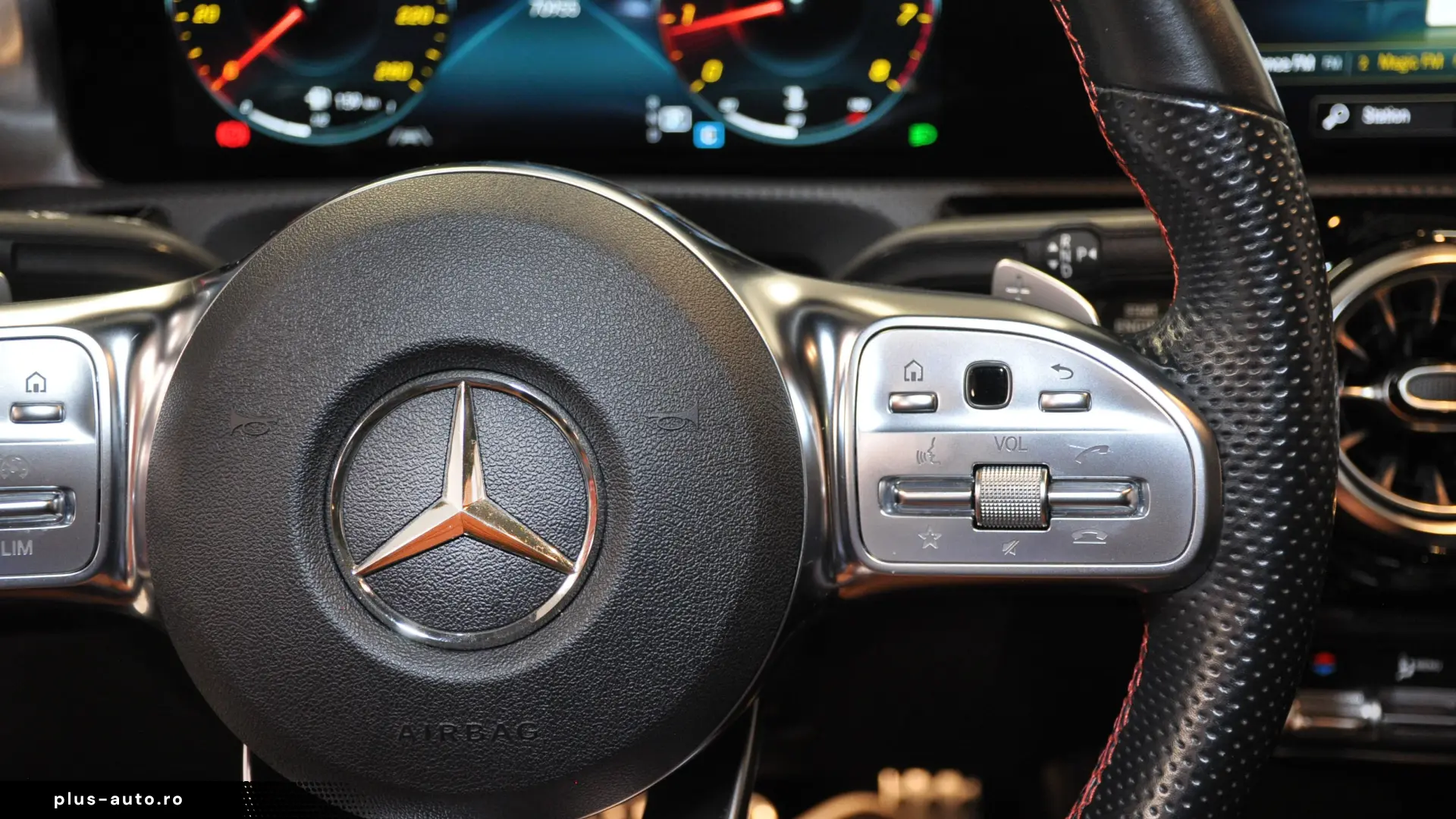 Mercedes Benz CLA 200i AT Full AMG Burmester Panorama Camera