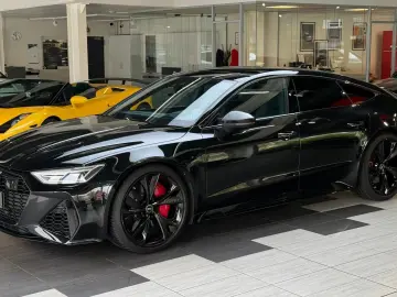 AUDI RS7 4.0 TFSI quattro Dynamik  Pano HuD B&O
