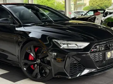 AUDI RS7 4.0 TFSI quattro Dynamik  Pano HuD B&O