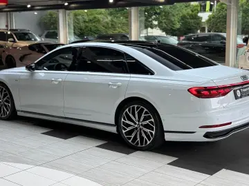 AUDI A8 50 TDI Lang Q S Line Pano HuD B&O-Adv Kühlbox