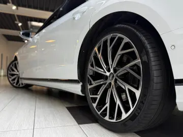 AUDI A8 50 TDI Lang Q S Line Pano HuD B&O-Adv Kühlbox