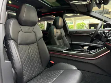 AUDI A8 50 TDI Lang Q S Line Pano HuD B&O-Adv Kühlbox