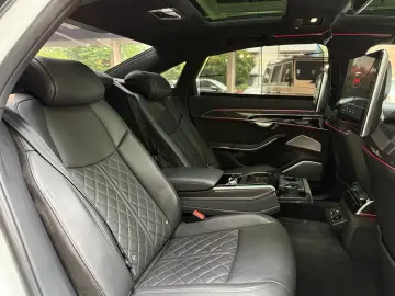 AUDI A8 50 TDI Lang Q S Line Pano HuD B&O-Adv Kühlbox