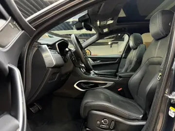JAGUAR F-Pace P400 AWD Pano HuD Massage Matrix Standhzg