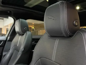 JAGUAR F-Pace P400 AWD Pano HuD Massage Matrix Standhzg