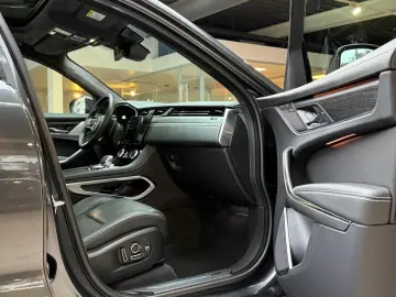 JAGUAR F-Pace P400 AWD Pano HuD Massage Matrix Standhzg