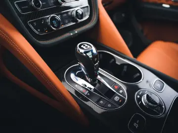 BENTLEY Bentayga S V8   Viridian Green   Naim   22