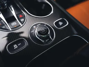 BENTLEY Bentayga S V8   Viridian Green   Naim   22