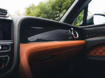 BENTLEY Bentayga S V8   Viridian Green   Naim   22