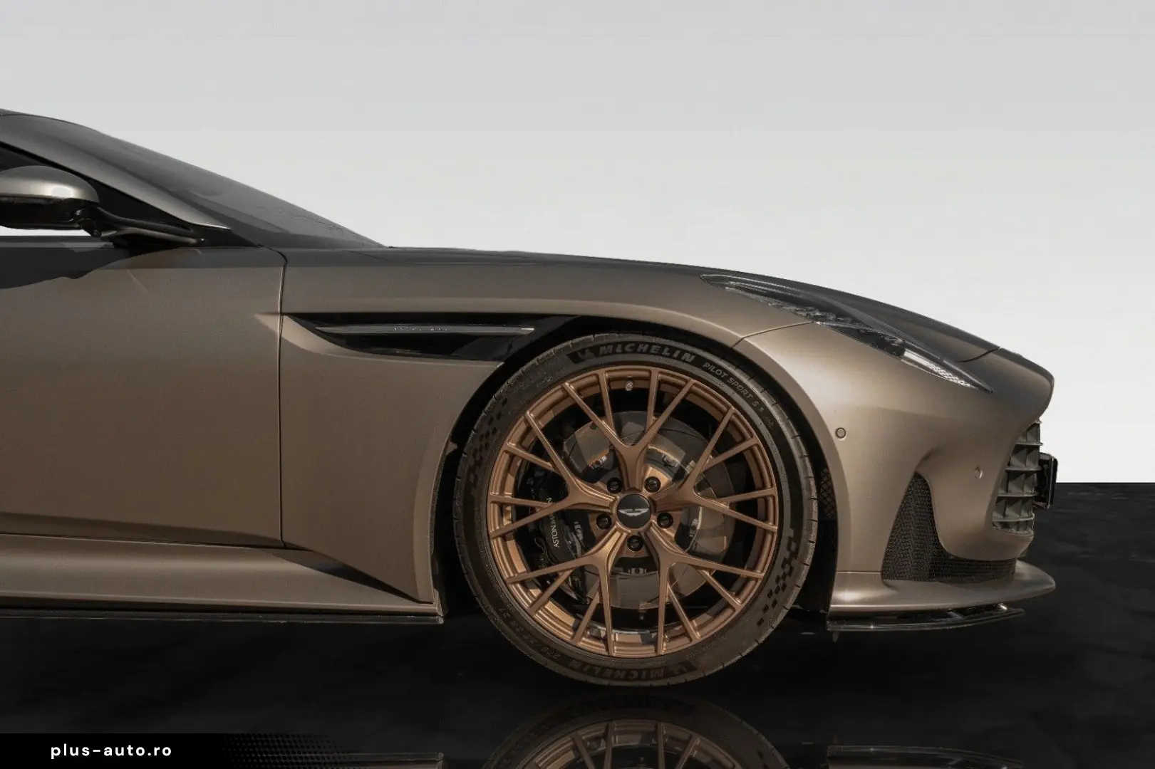 ASTON MARTIN DB12 Volante   Black Pack   Bronze Rims