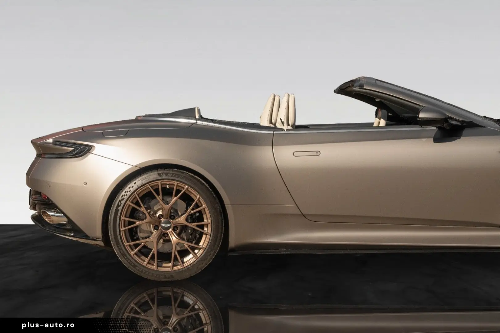 ASTON MARTIN DB12 Volante   Black Pack   Bronze Rims