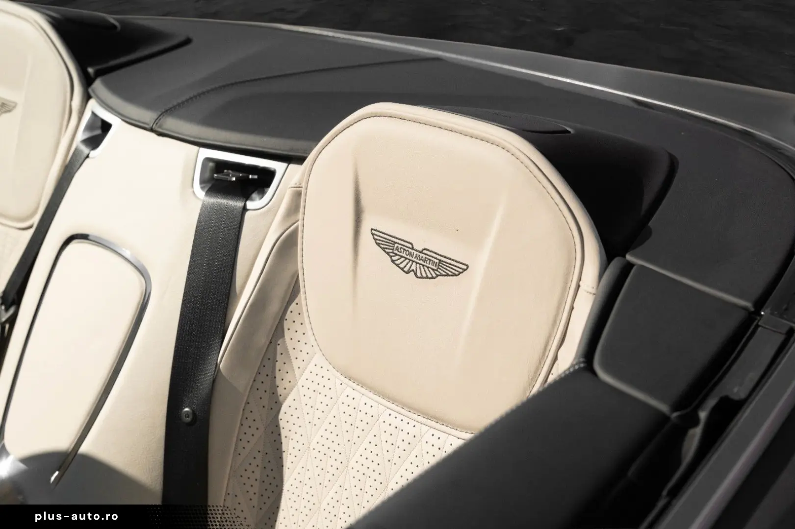 ASTON MARTIN DB12 Volante   Black Pack   Bronze Rims