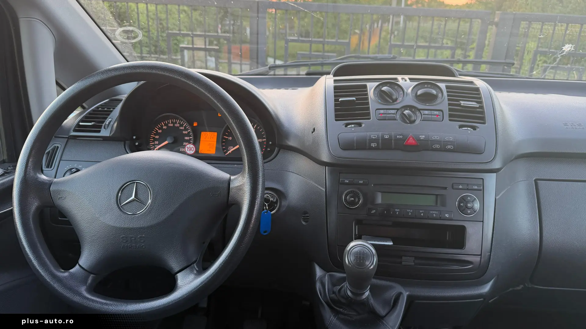 Mercedes-Benz Vito 110 CDI   9 locuri