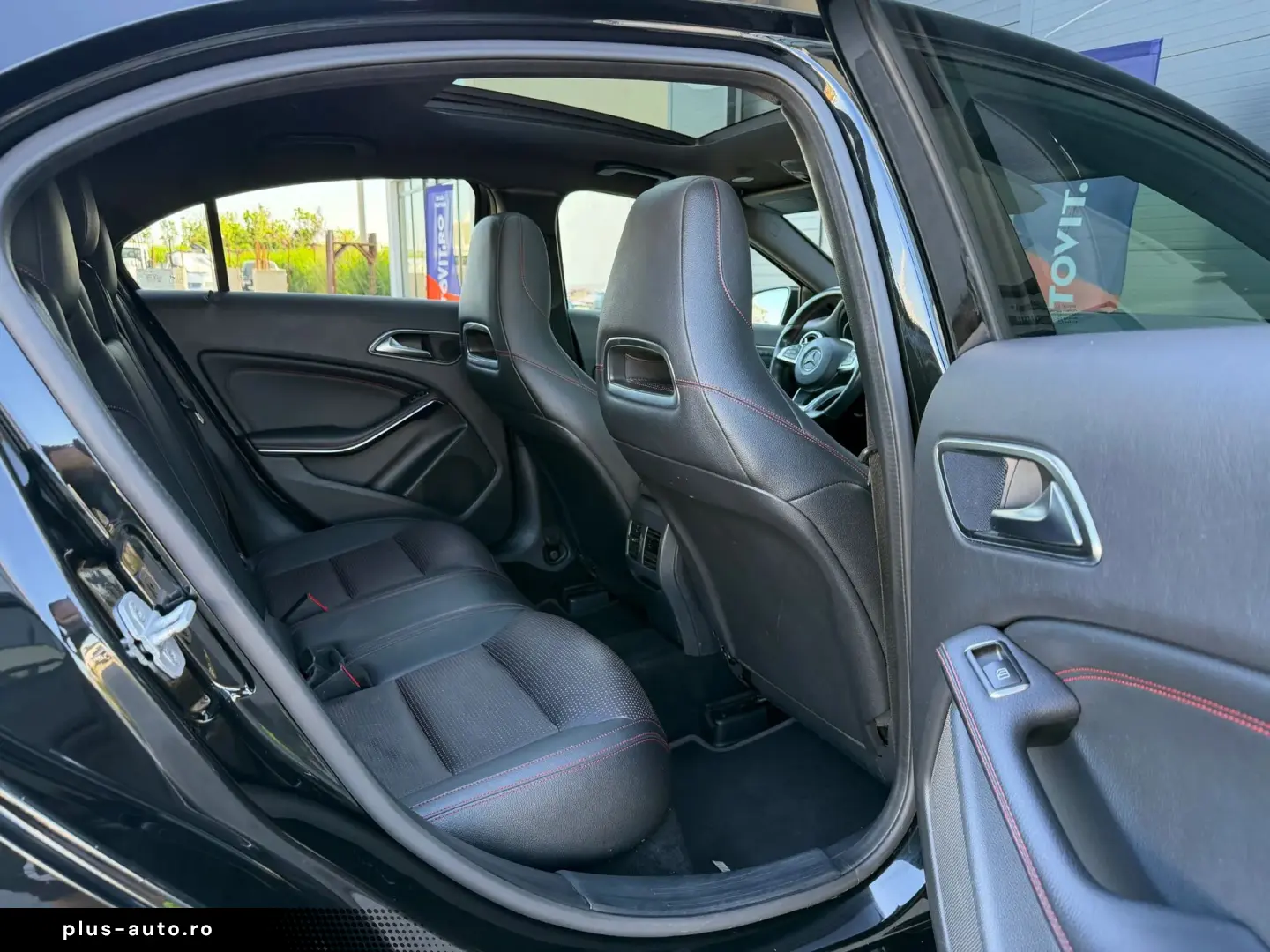 Mercedes-Benz A-200